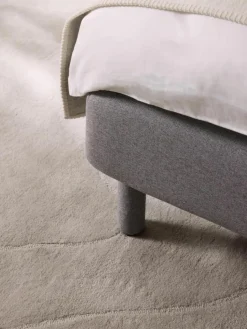 Gestoffeerd bed Luma met hoofdeinde^Westwing Collection Hot