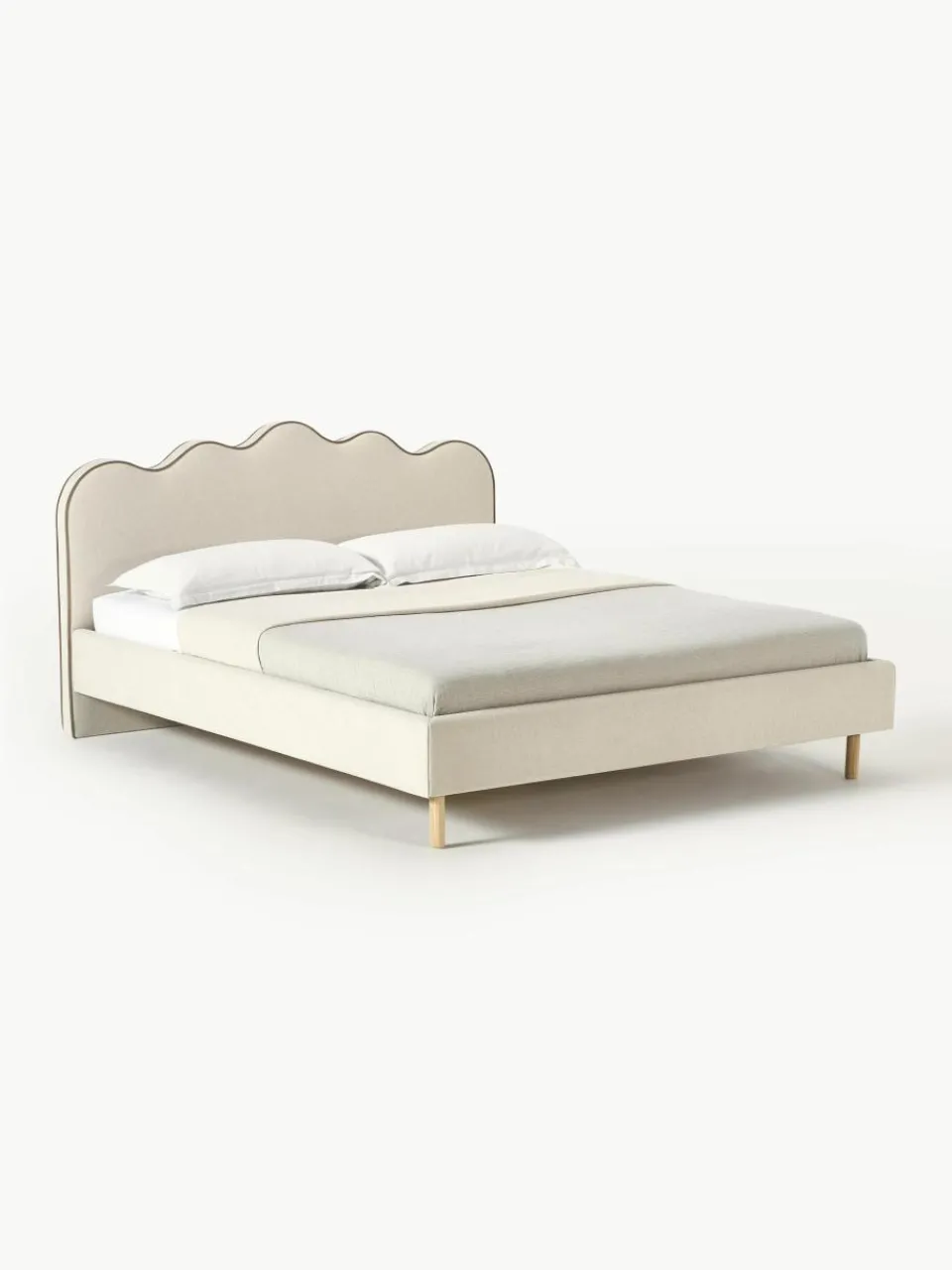 Gestoffeerd bed Romy met golvend hoofdeinde^Westwing Collection Online