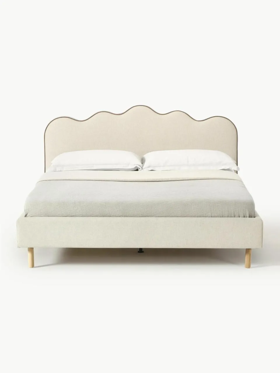 Gestoffeerd bed Romy met golvend hoofdeinde^Westwing Collection Online