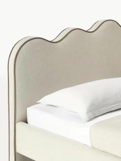 Gestoffeerd bed Romy met golvend hoofdeinde^Westwing Collection Online