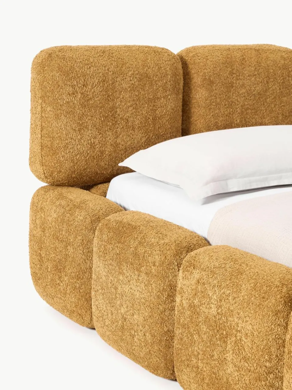 Gestoffeerd bed Tayla van teddy bouclé^Westwing Collection Hot
