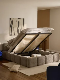 Gestoffeerd bed Tayla van teddy bouclé met opbergruimte^Westwing Collection Hot