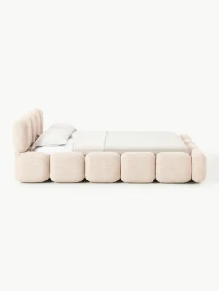 Gestoffeerd bed Tayla van bouclé met opbergruimte^Westwing Collection Sale