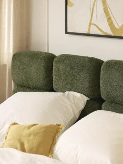 Gestoffeerd bed Tayla van teddy bouclé^Westwing Collection Discount