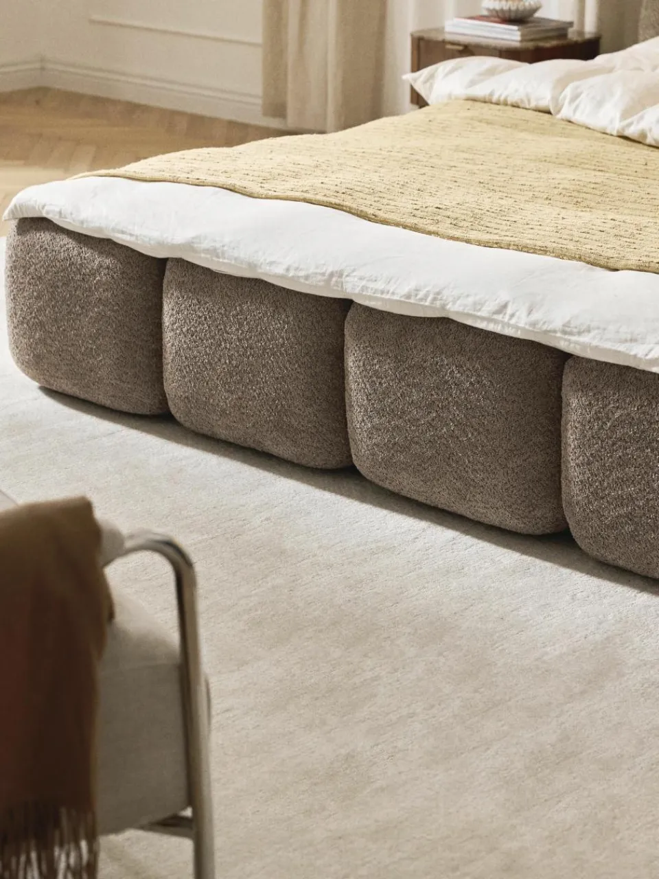 Gestoffeerd bed Tayla van teddy bouclé^Westwing Collection Discount