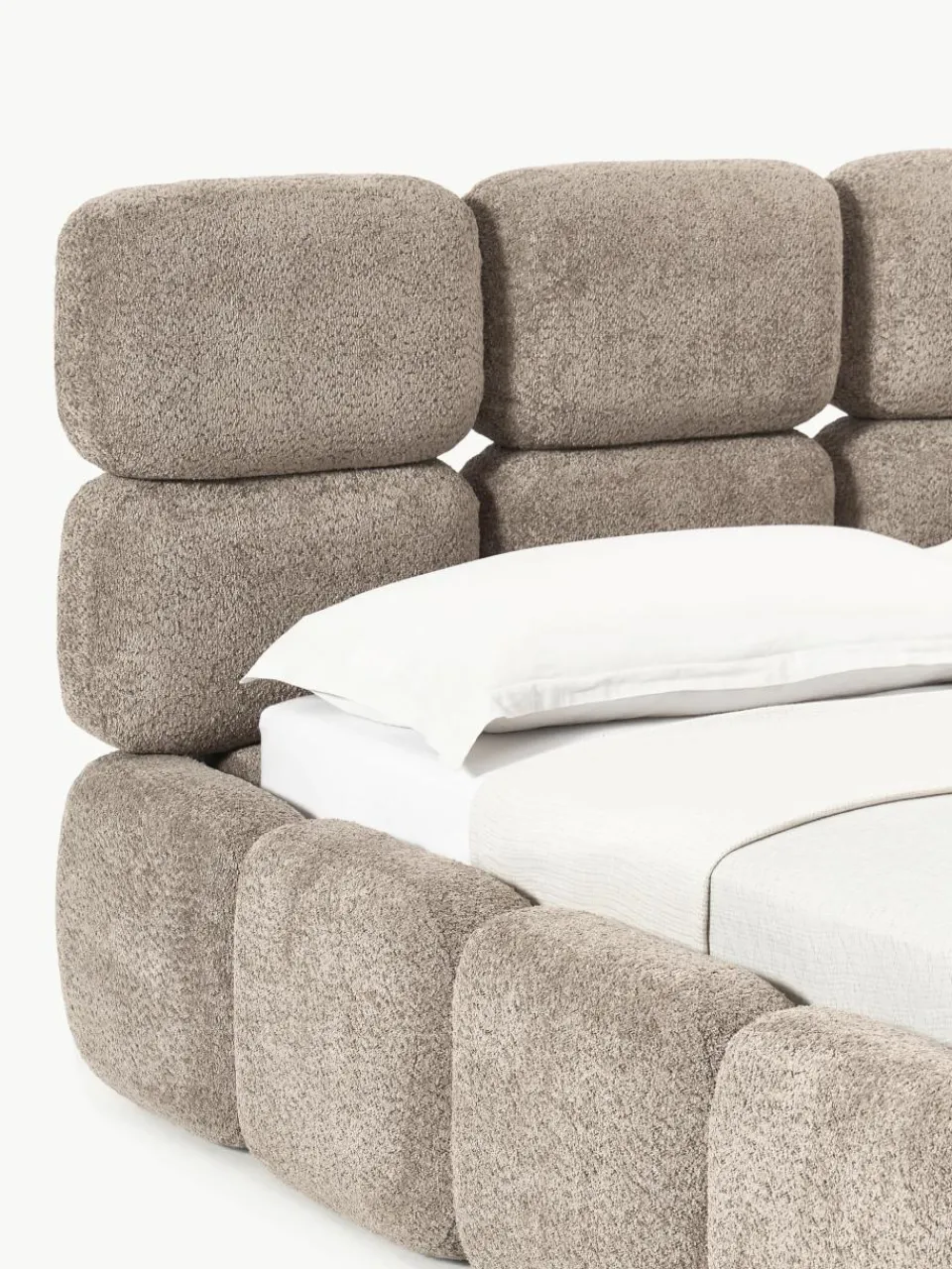 Gestoffeerd bed Tayla van teddy bouclé^Westwing Collection Discount