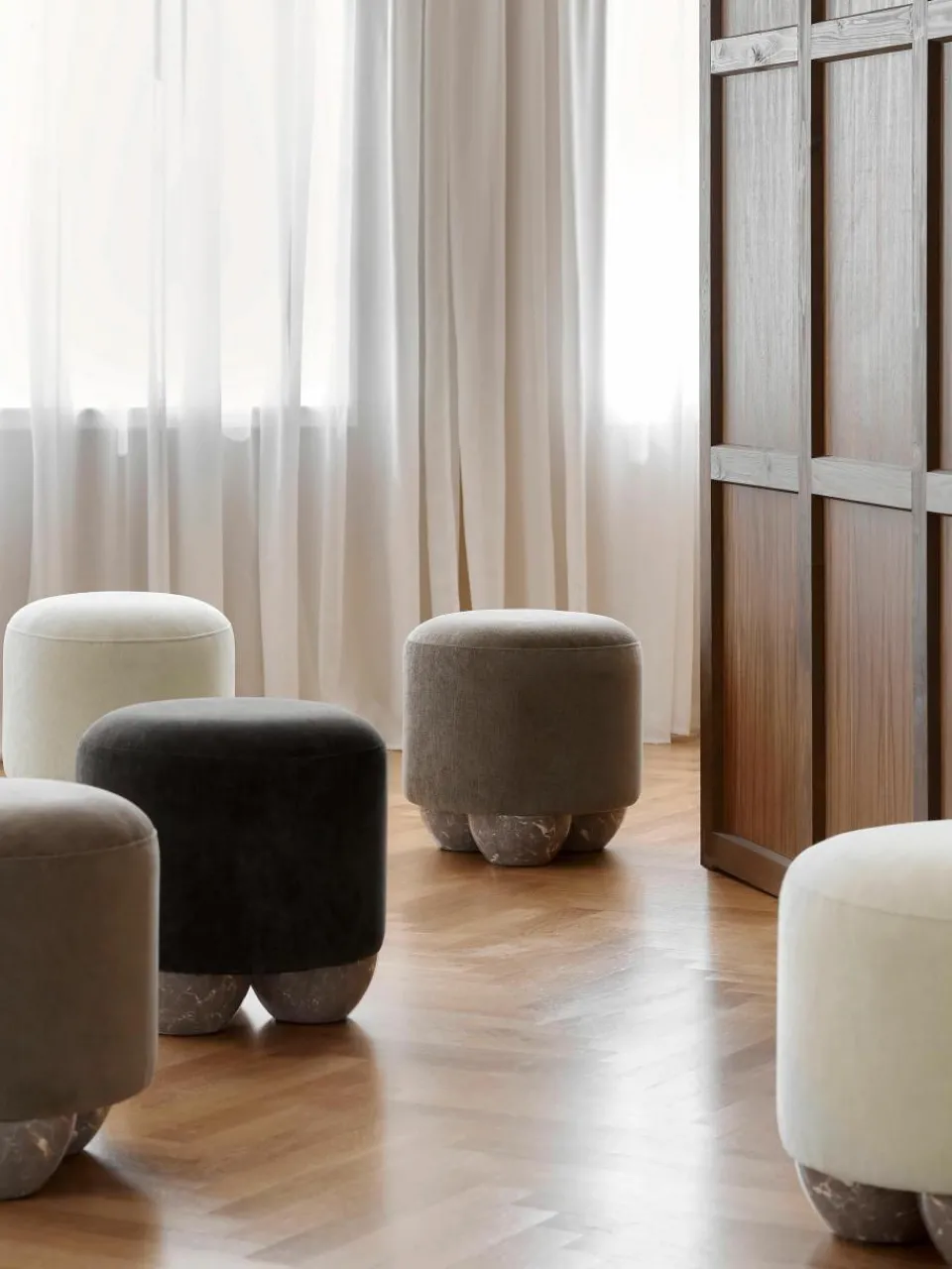 Gestoffeerde kruk Lino^Westwing Collection Discount