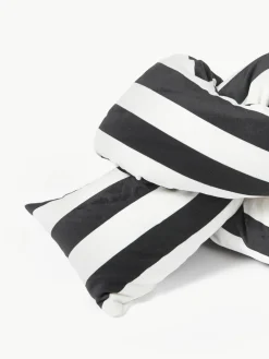 Gestreept fluwelen sierkussen Knot^Westwing Collection New