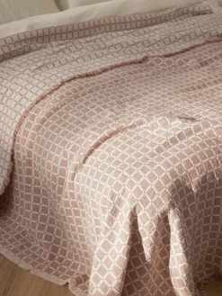 Gewassen mousseline bedsprei Ronia met franjes^Westwing Collection Sale