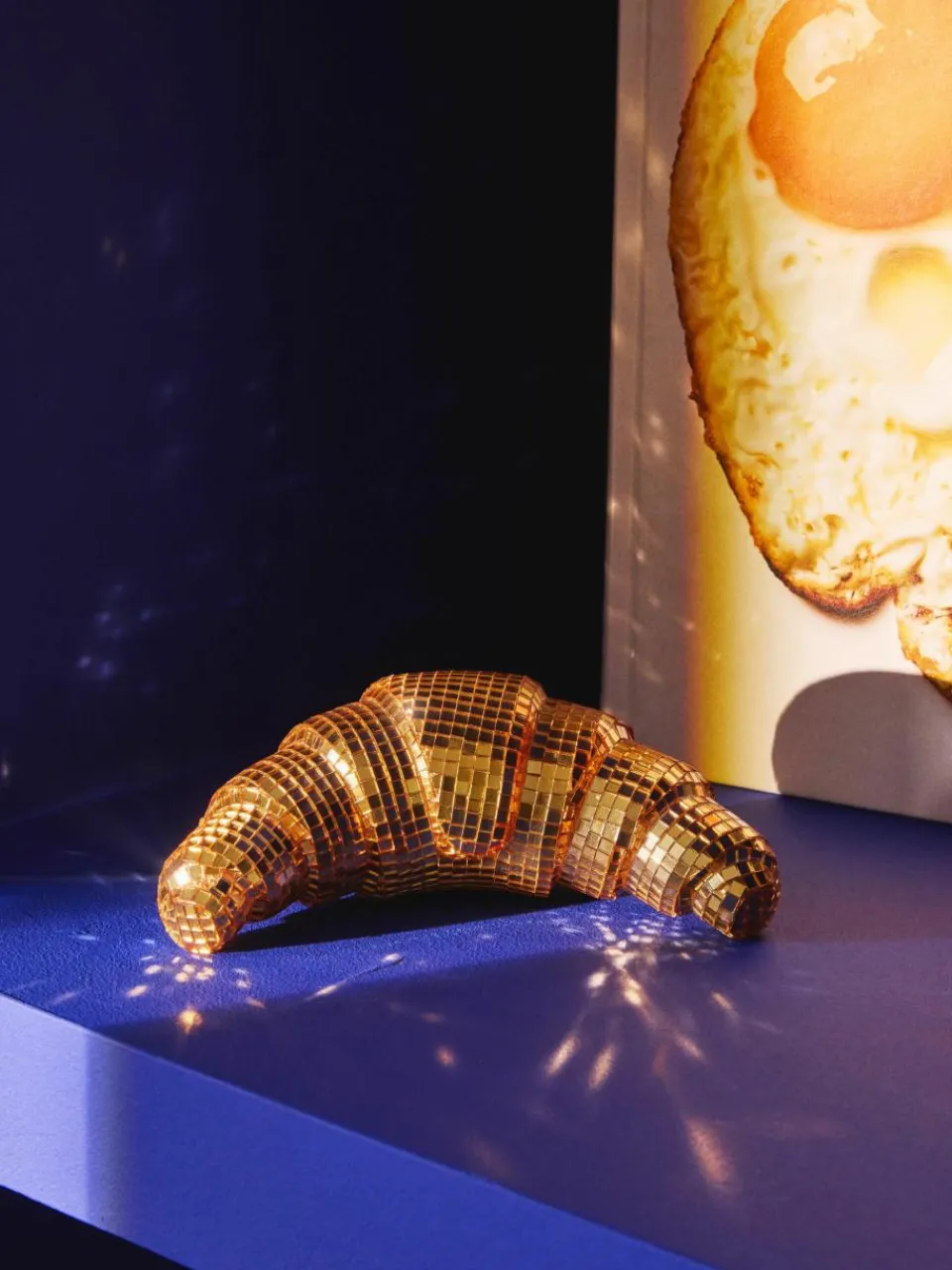 Glinsterend decoratief object Disco Croissant^Westwing Collection Clearance