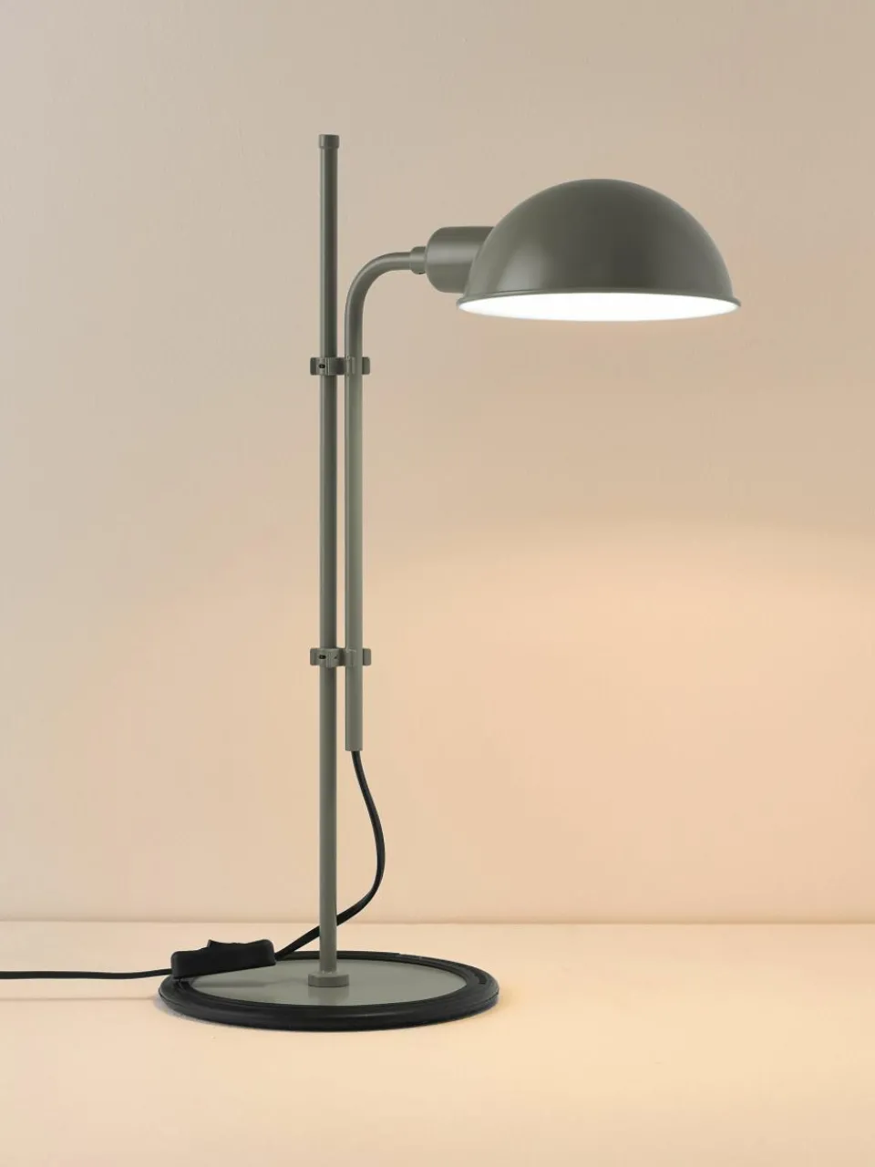 Grote bureaulamp Funiculí met verstelbare lampenkap^Marset Discount