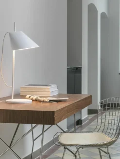 Grote dimbare LED tafellamp Yuh met timerfunctie^Louis Poulsen Discount