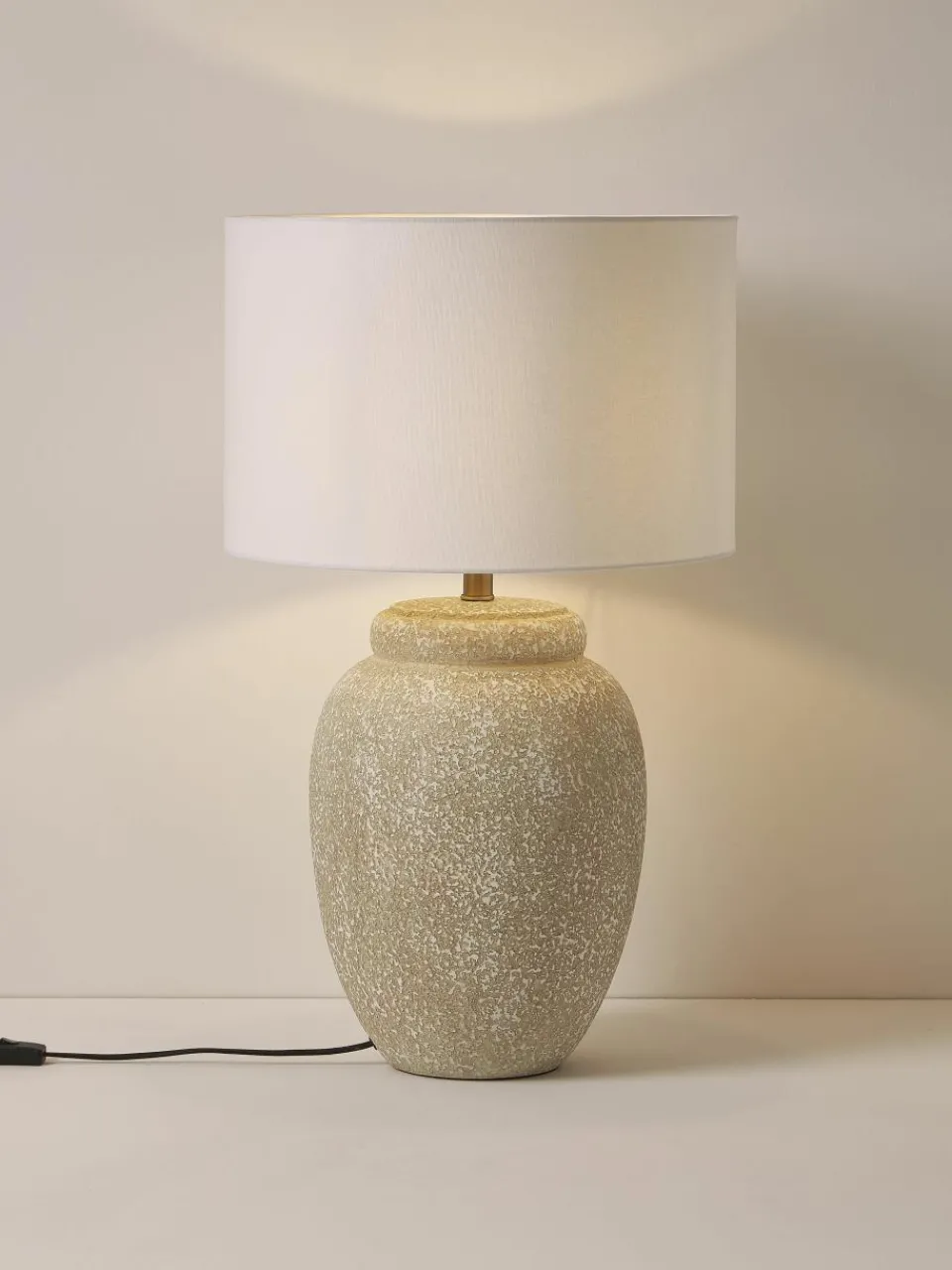 Grote tafellamp Bodhi met keramische voet^Westwing Collection Fashion