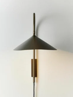 Grote wandlamp Arum met stekker, verstelbaar^ferm LIVING Hot