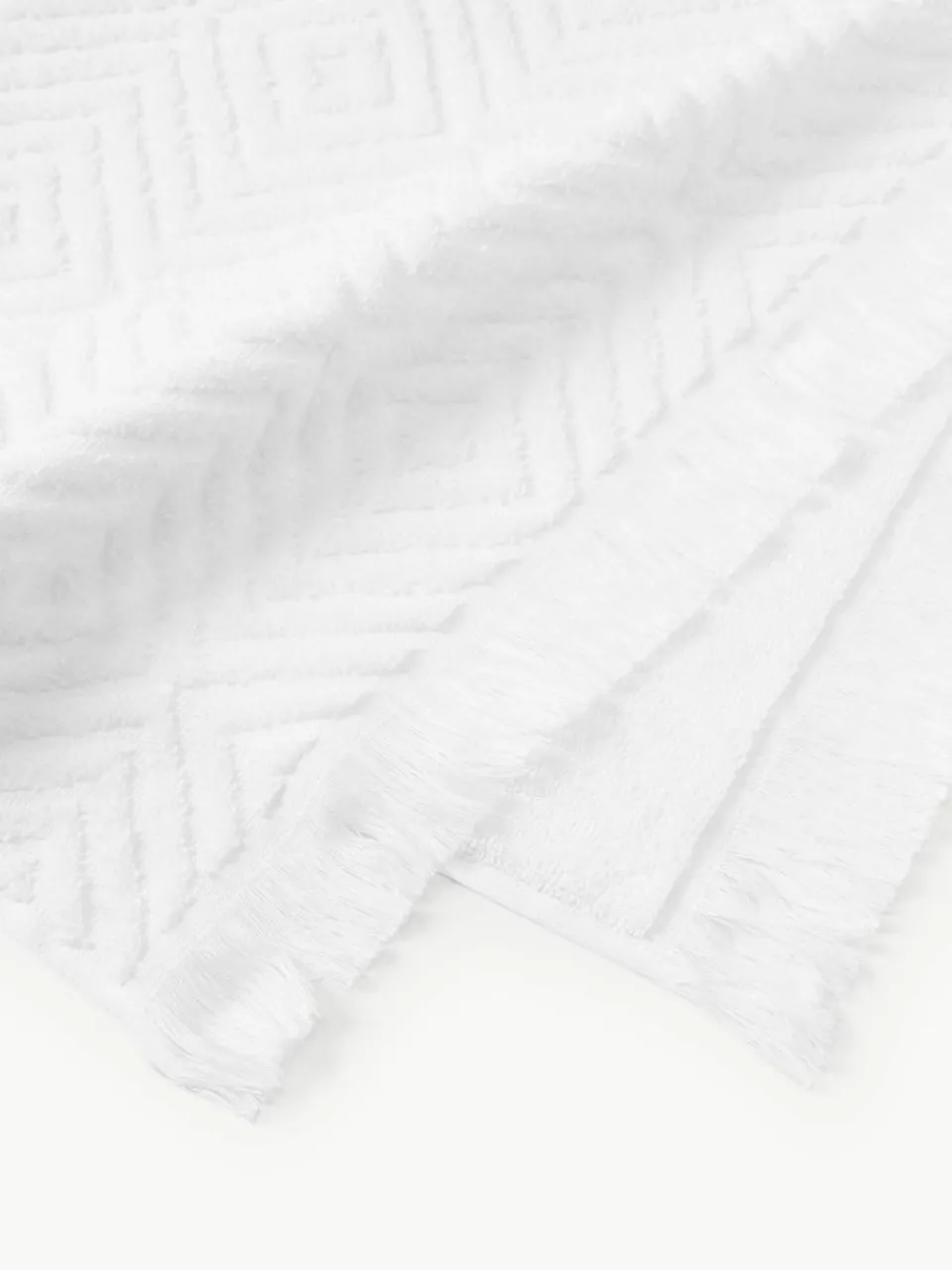 Handdoek Jacqui met hoog-laag patroon, in verschillende formaten^Westwing Collection Sale