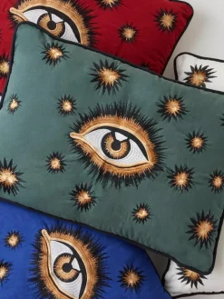 Handgeborduurde katoenen kussenhoes Eye^Westwing New
