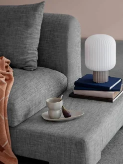 Handgemaakte beker Limfjord in organische vorm^Broste Copenhagen Fashion