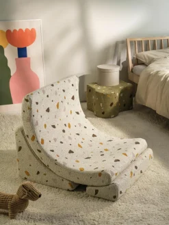 Handgemaakte bouclé kinderfauteuil Moon^Wigiwama Discount