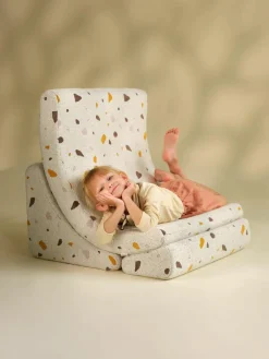 Handgemaakte bouclé kinderfauteuil Moon^Wigiwama Discount