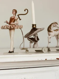 Handgemaakte decoratieve verjaardagstrein Ballerina^Konges Slojd Best