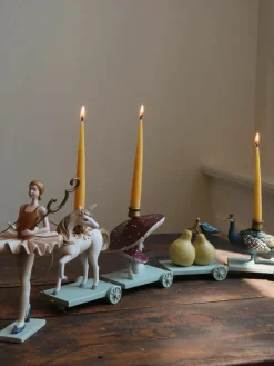 Handgemaakte decoratieve verjaardagstrein Ballerina^Konges Slojd Best