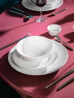 Handgemaakte dinerborden No. 41 van porselein, 2 stuks^Meissen Best