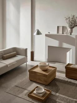 Handgemaakte eikenhouten salontafel Japanese met opbergruimte^Kristina Dam Online