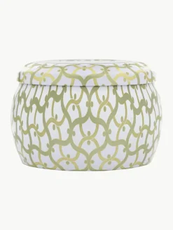 Handgemaakte geurkaars Maison Blanc (eucalyptus, kardemom, saliekleurig & hinoki-schors)^Voluspa Fashion