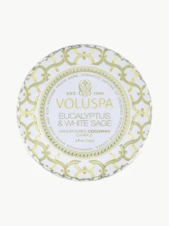 Handgemaakte geurkaars Maison Blanc (eucalyptus, kardemom, saliekleurig & hinoki-schors)^Voluspa Fashion