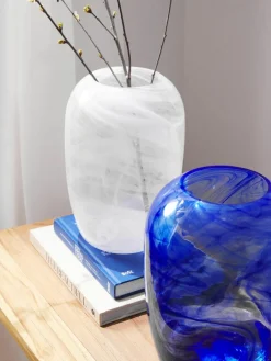 Handgemaakte glazen vaas Helvi, H 30 cm^Westwing Collection Discount