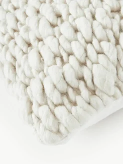 Handgemaakte grofgebreide kussenhoes Belen^Westwing Collection Outlet