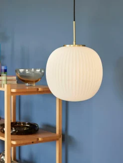 Handgemaakte hanglamp Serene, in verschillende formaten^Hübsch Sale