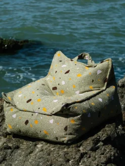 Handgemaakte kinderzitzak Sugar van bouclé^Wigiwama Hot