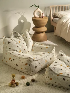 Handgemaakte kinderzitzak Sugar van bouclé^Wigiwama New