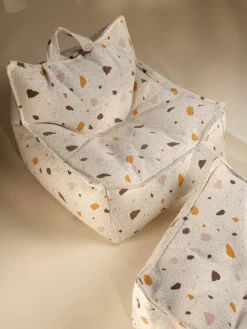 Handgemaakte kinderzitzak Sugar van bouclé^Wigiwama New