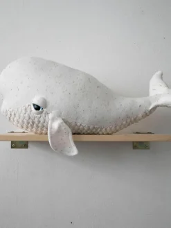 Handgemaakte knuffelkussen Beluga, in verschillende formaten^BigStuffed Best