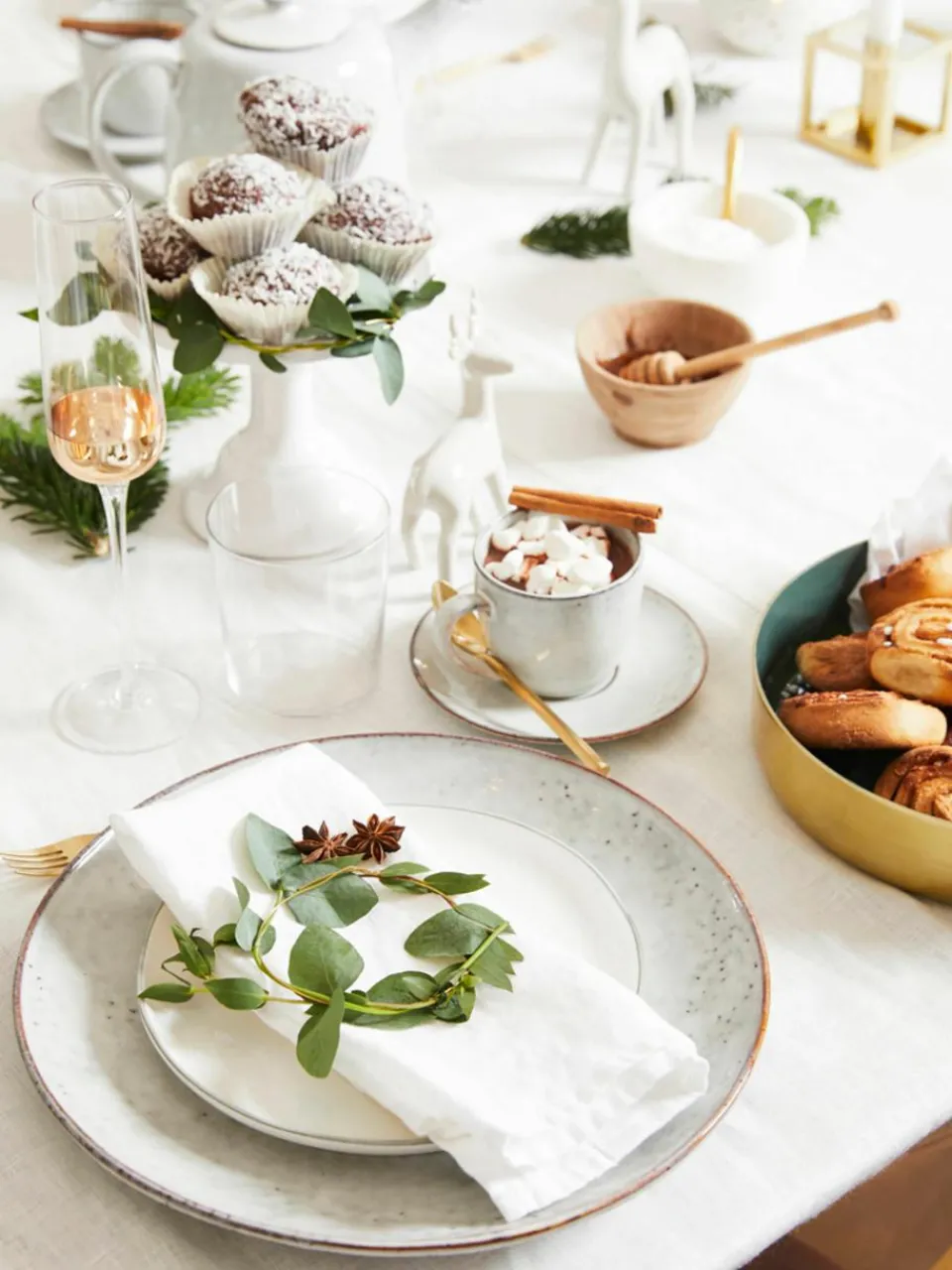 Handgemaakte koffiekopje Nordic Sand met schoteltje^Broste Copenhagen New