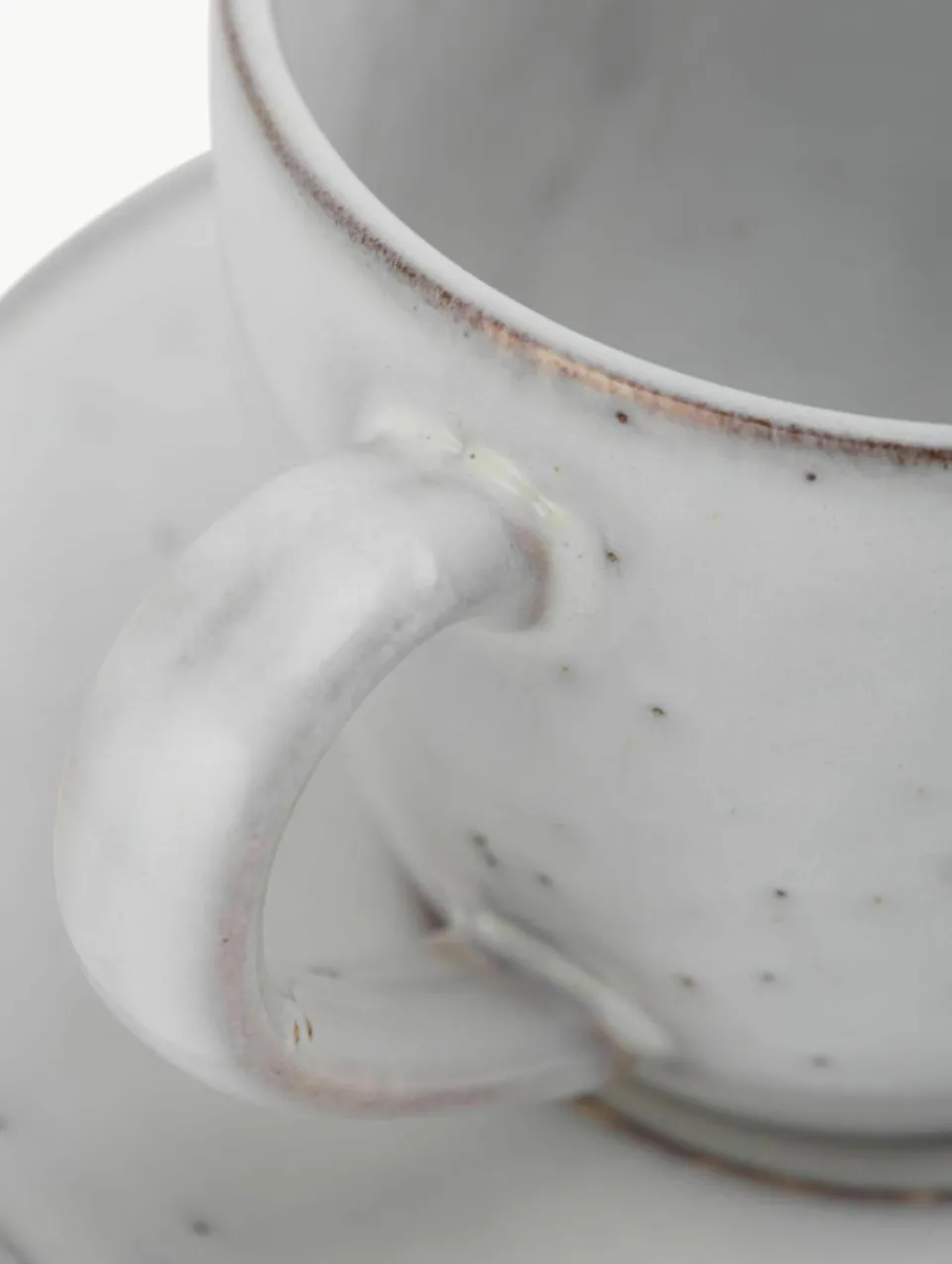 Handgemaakte koffiekopje Nordic Sand met schoteltje^Broste Copenhagen New