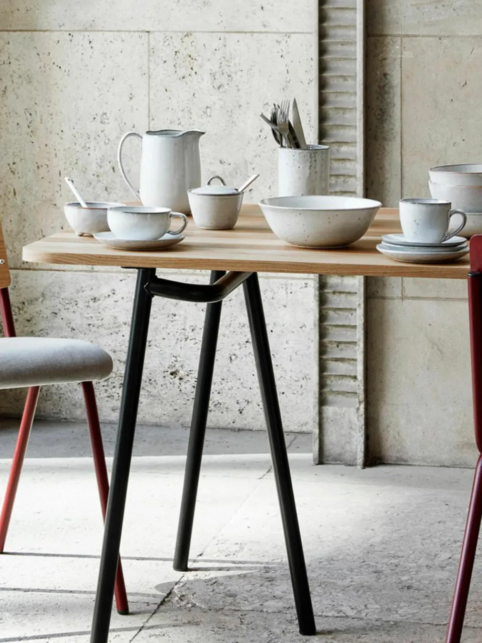 Handgemaakte koffiekopje Nordic Sand met schoteltje^Broste Copenhagen New