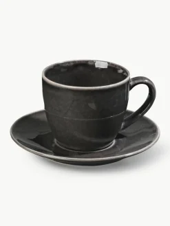 Handgemaakte koffiekopje Nordic Coal met schoteltje^Broste Copenhagen New