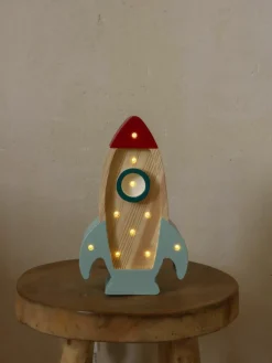 Handgemaakte LED-kinderlamp Space Rocket Mini met timerfunctie en afstandsbediening, dimbaar^Little Lights Sale