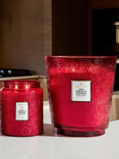 Handgemaakte 5-lonts geurkaars Japonica Collection (goji bes, mango & tarocco sinaasappel)^Voluspa Online