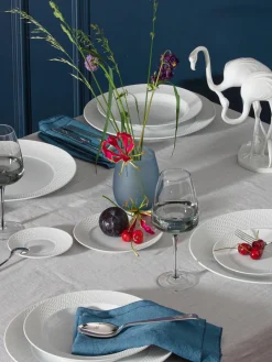 Handgemaakte ontbijtborden No. 41 van porselein, 2 stuks^Meissen Clearance