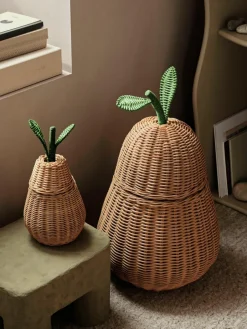 Handgemaakte opbergmand Pear van rotan^ferm LIVING Kids New