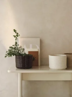 Handgemaakte plantenpot Corduroy^ferm LIVING Clearance