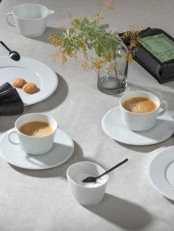 Handgemaakte porseleinen espressokopjes Vitruv met schoteltjes, 2 stuks^Meissen Best