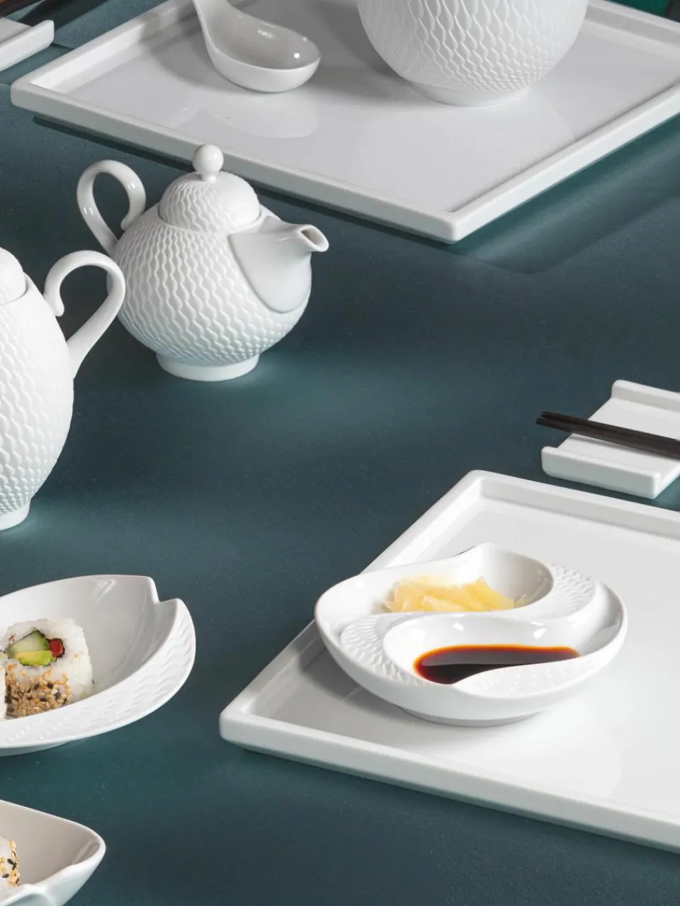 Handgemaakte serveerschaal Wellenspiel Relief van porselein^Meissen Best