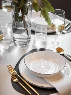 Handgemaakte serviesset Salt van porselein, 4 personen (12-delig)^Broste Copenhagen Outlet