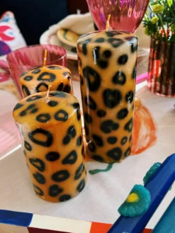 Handgemaakte stompkaars Leopard, H 10 cm^Anna + Nina Hot