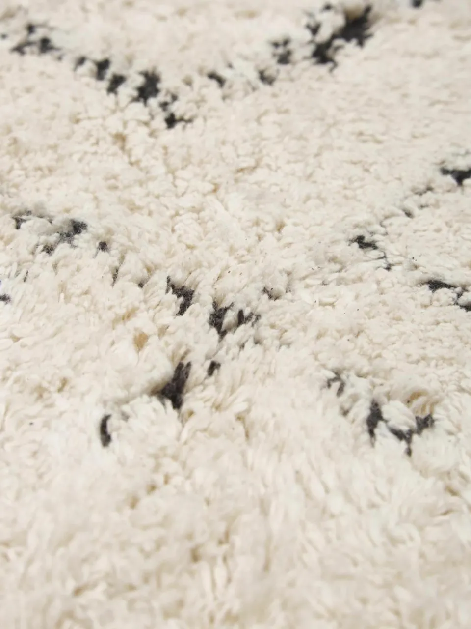 Handgetuft katoenen vloerkleed Fionn met franjes^Westwing Collection Best